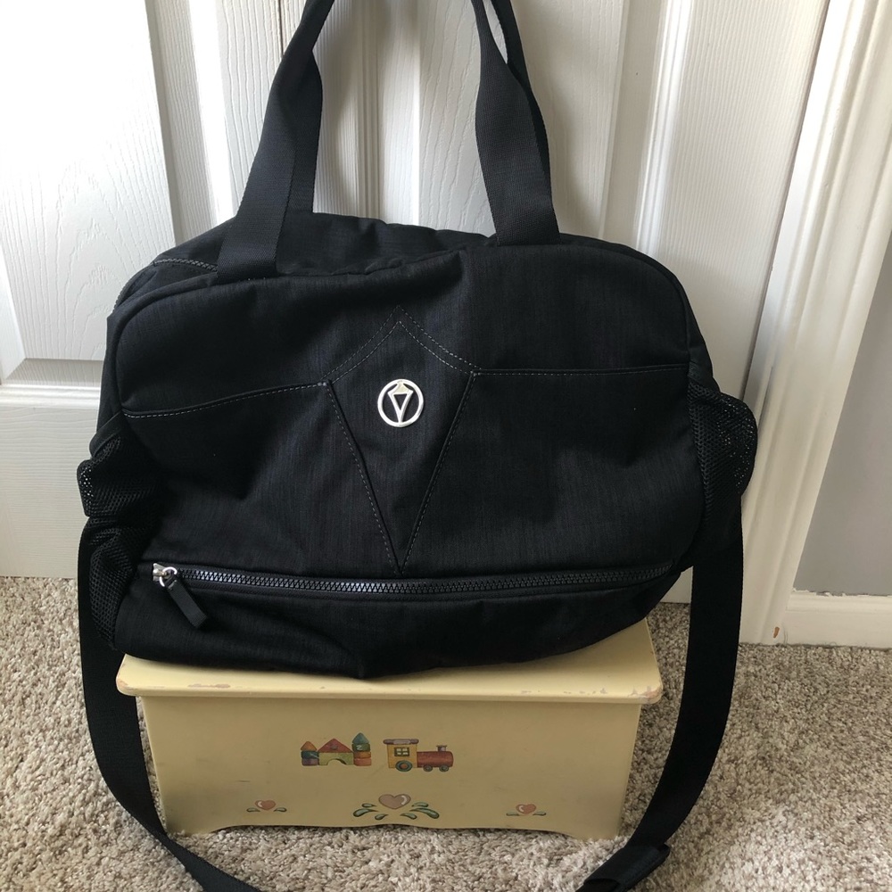 Lululemon girls gym bag